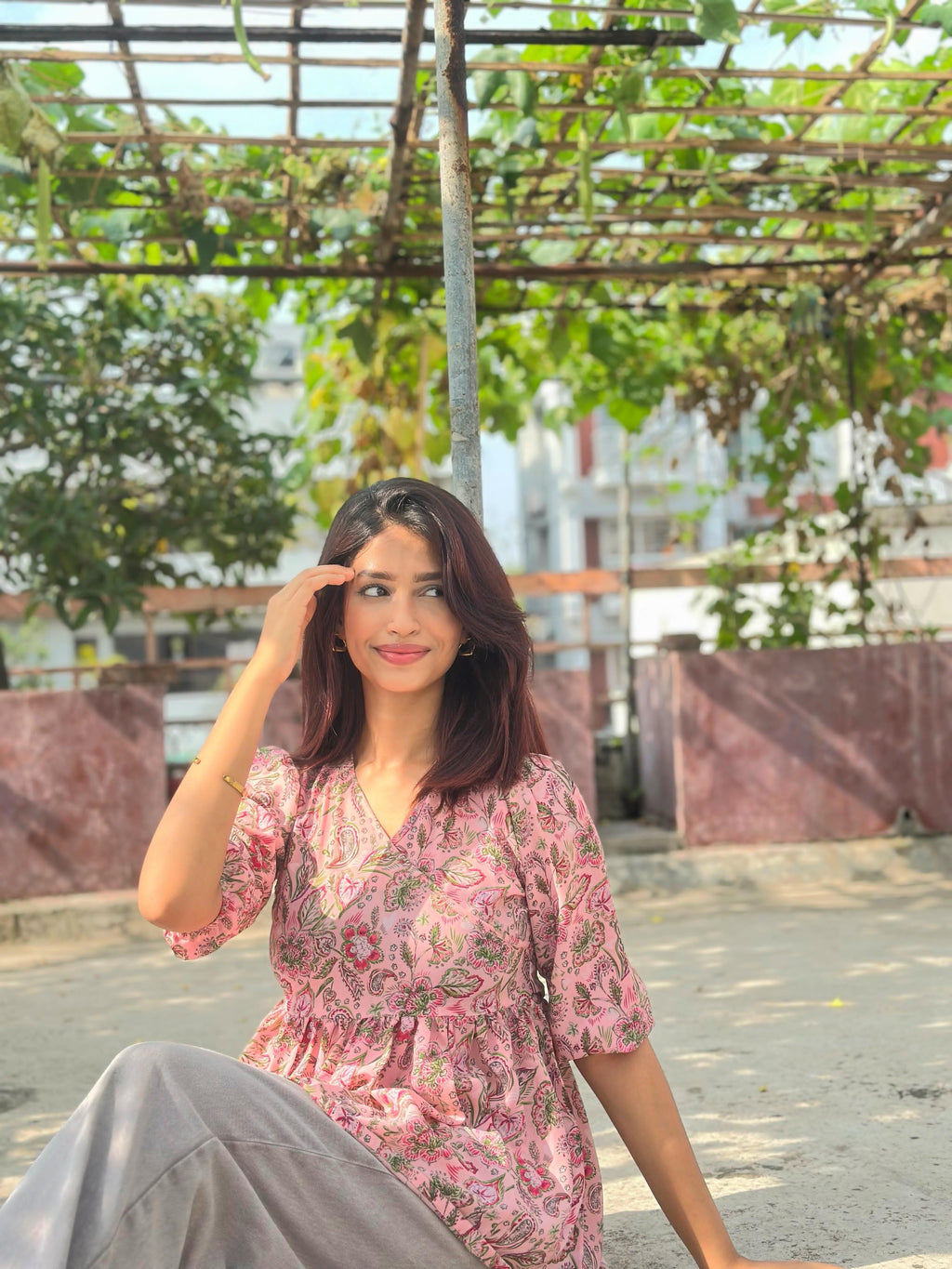 Ladies Floral Printed Crisscross Tie Front Tops- Pink Onion
