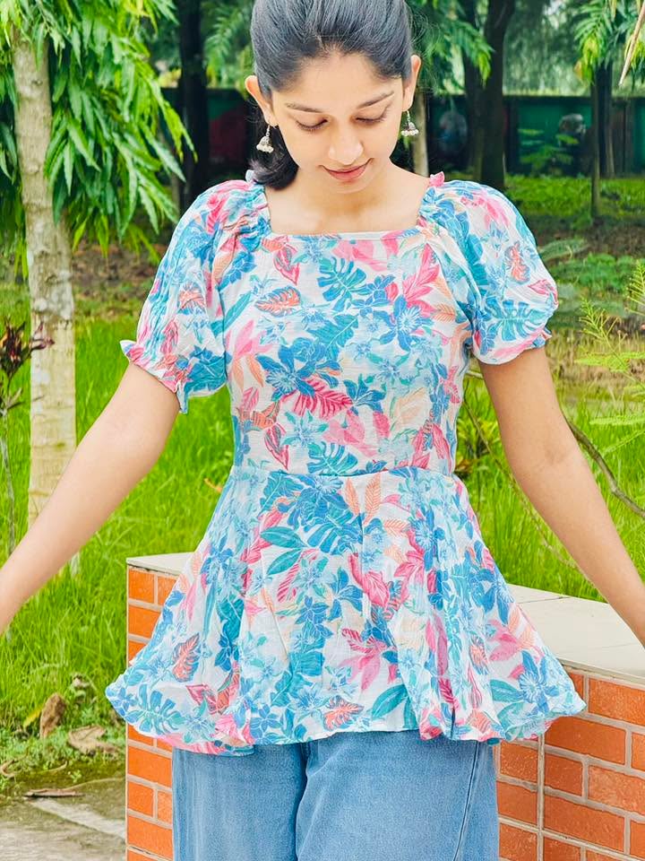 Floral Printed Square Neck Tops sky & purple