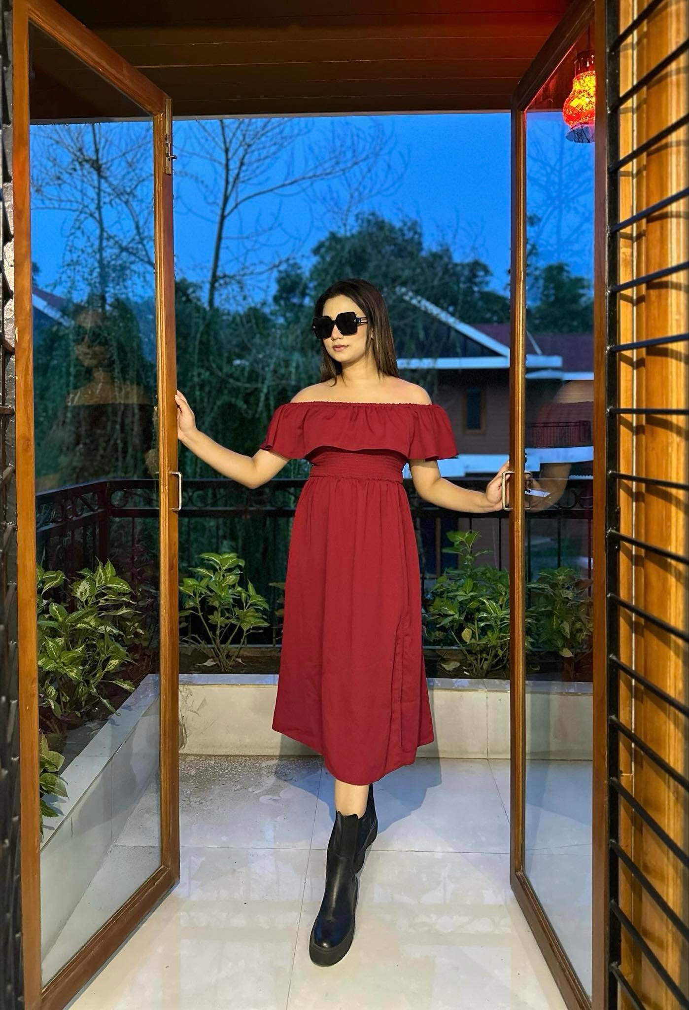 Ladies Off Shoulder Party Dress -Maroon