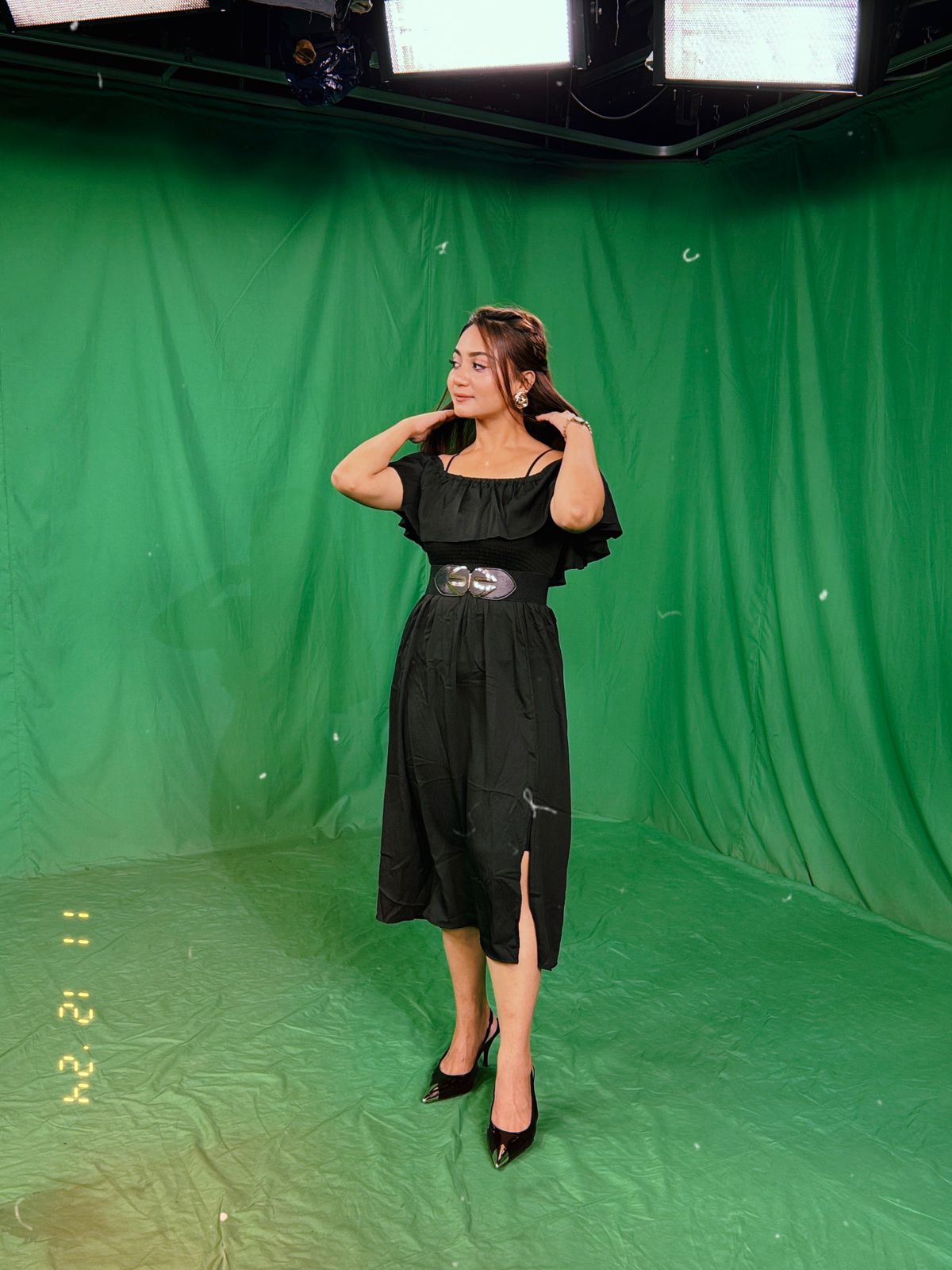 Ladies Off Shoulder Party Dress -Black